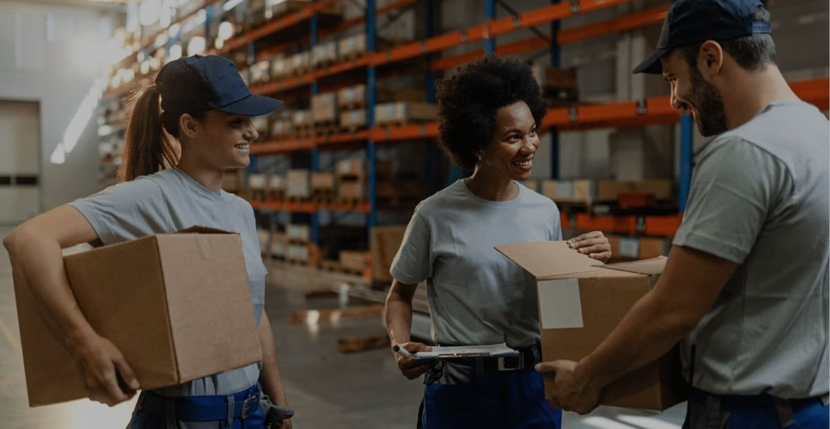 USA Warehouse Jobs 2025: Your Visa Guide (6 words, Focus on "Visa Guide")